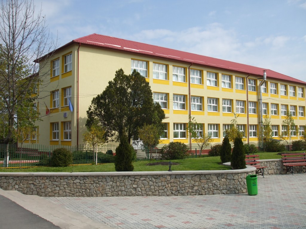 Trei eleve de la Școala din Apahida au obținut rezultate foarte bune la examenul de capacitate. Vezi tabelul cu mediile obținute de elevii din&nbsp;Apahida