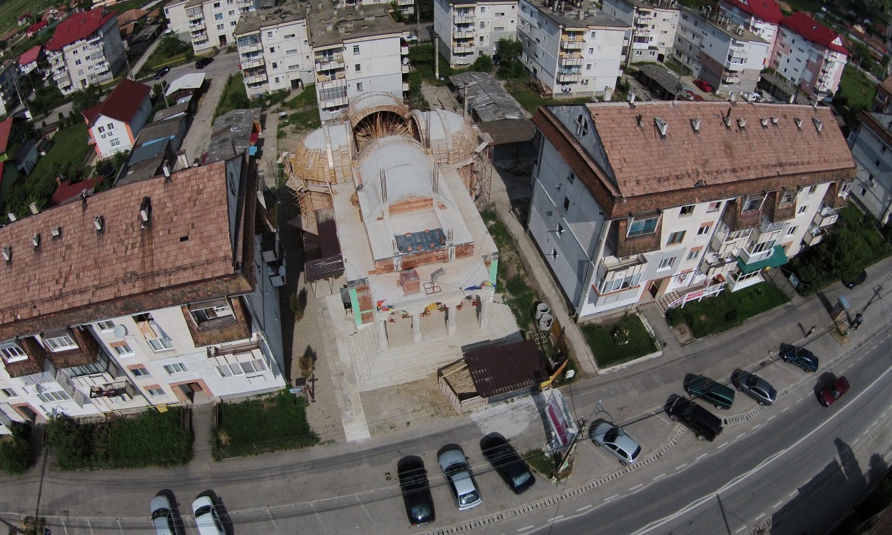 apahida2-biserica-drona-1280x768