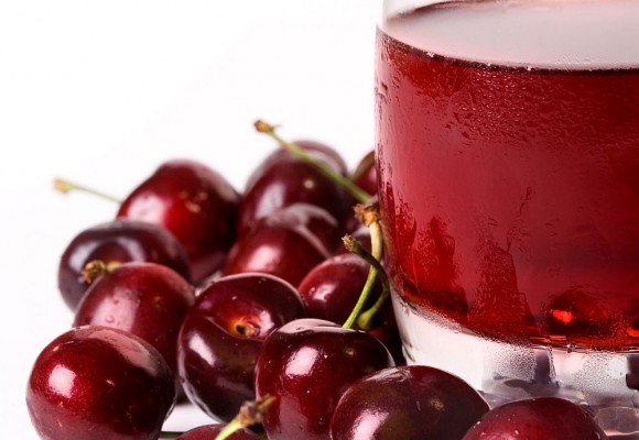 Incident la școala din Sannicoara! 15 elevi intoxicați cu un suc expirat