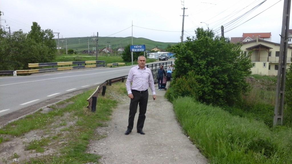 Viceprimarul Călin Păcurar a anunțat că trotuarul de lângă Postul de Poliție va fi&nbsp;refăcut