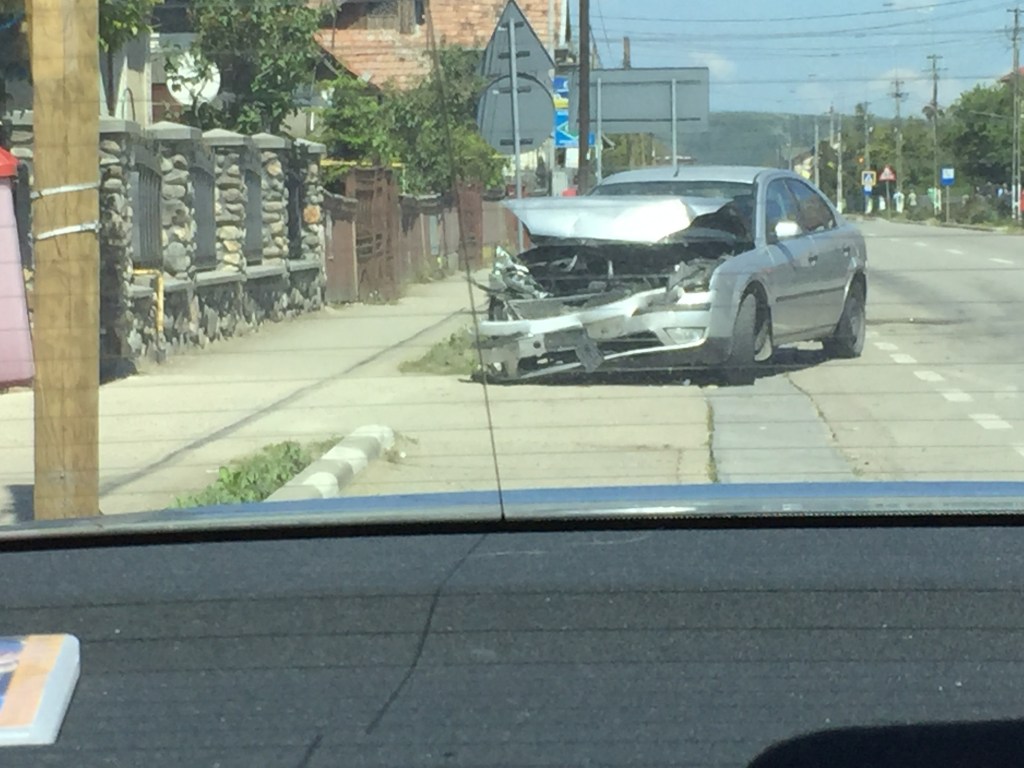 Accident grav in fata casei primarului din&nbsp;Apahida