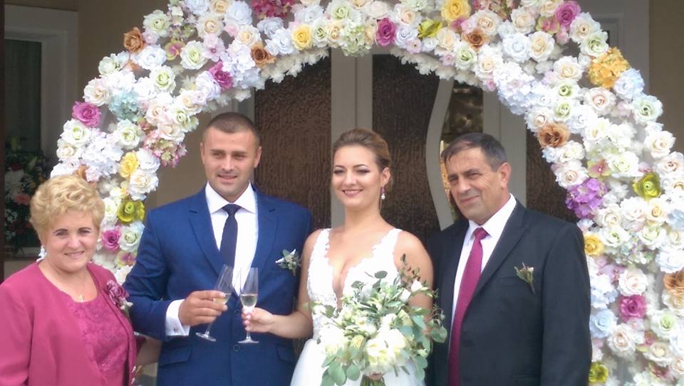 Primele fotografii de la NUNTA anului din Apahida. Fiul primarului Fati s-a căsătorit cu aleasa&nbsp;inimii