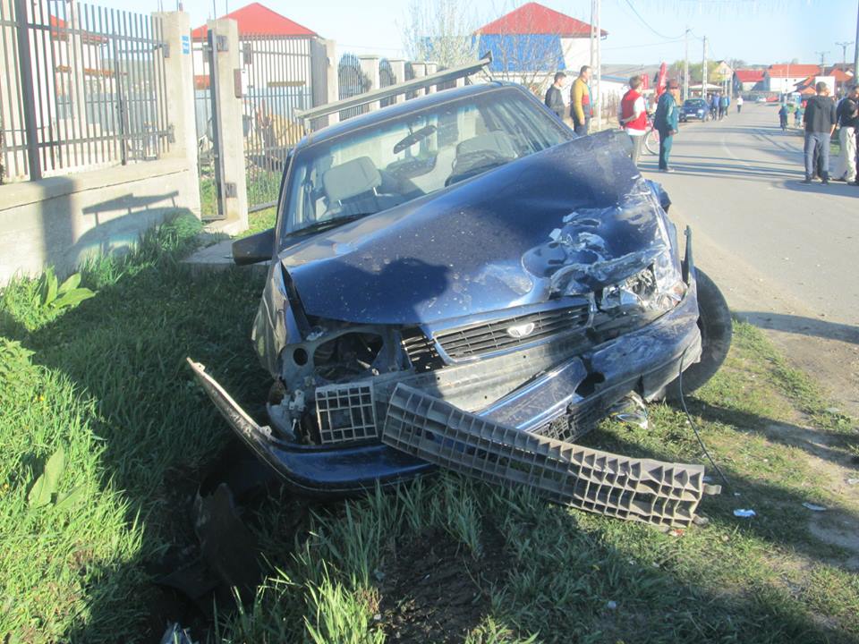 A condus mort de beat prin Câmpenești