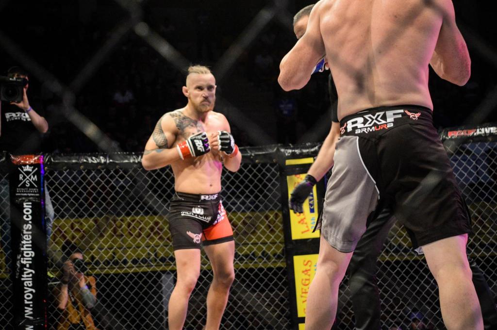 Campionul mondial Ciprian Mariş, din Apahida, a fost făcut TKo, la Braşov