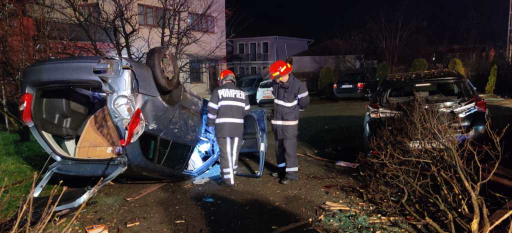 A furat mașina de la spălătorie și a comis un grav accident de circulație la&nbsp;Apahida