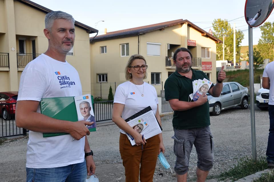 Maria Rodilă și echipa USR Plus schimbă direcția în dezvoltarea comunei Apahida. Candidatul USR a zdrobit-pe la dezbatere pe Ligia Pop, candidatul&nbsp;PNL.