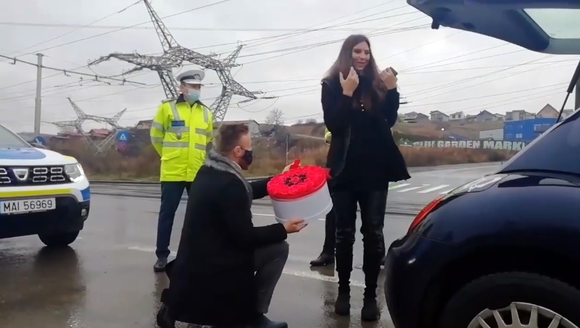 Celebrul luptător K1, Ciprian Mariș se însoară. A făcut cea mai frumoasă cerere în căsătorie!&nbsp;VIDEO